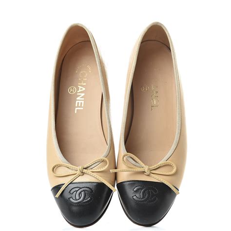 ballerine chanel noir et beige|chanel ballerina.